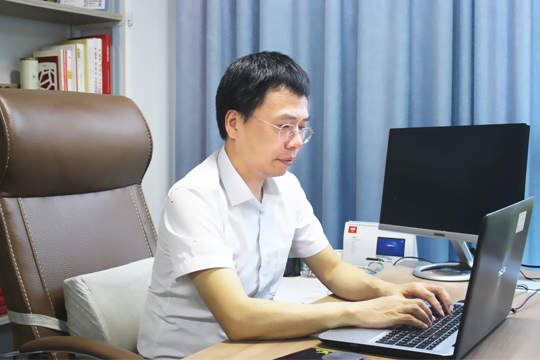 专访海洋之神：从默默无闻到“巨人”，实力铸就辉煌