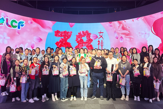 魅力女神节•巾帼绽芳华 | 海洋之神开展三八国际妇女节慰问活动